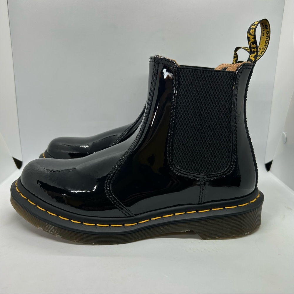Dr. Martens 2976 Black Patent Leather Chelsea Boot Womens Size 7 - Picture 2 of 9